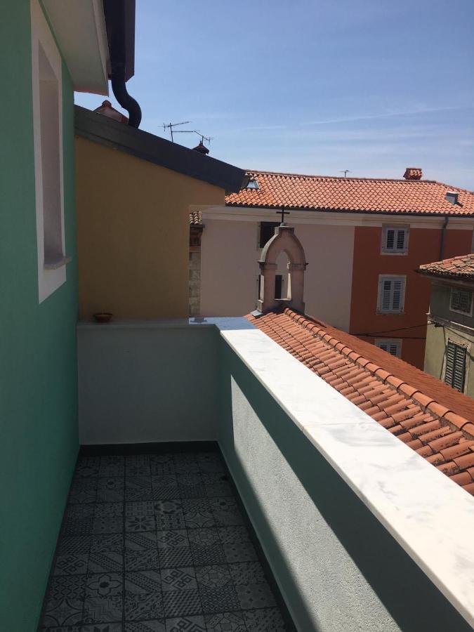 Apartmaji Sara, Izola - Isola Екстер'єр фото